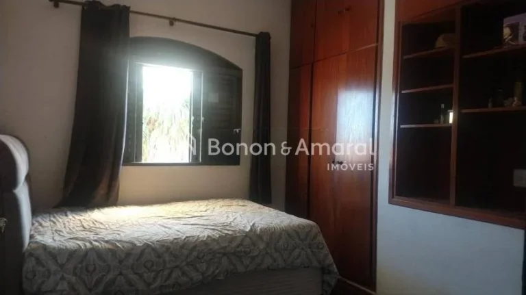 Imagem Casa à venda no Jardim Santa Genebra em Campinas, com 280m² de área construída.
Sobrado estilo m...