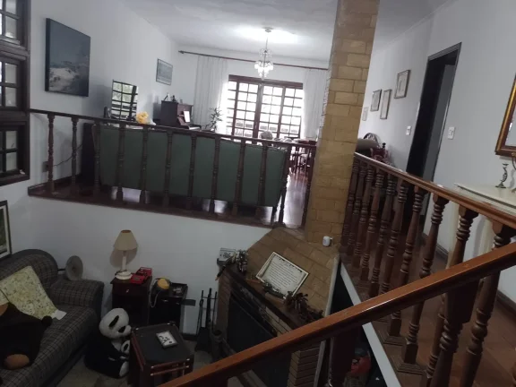 Imagem Casa Sobrado Mairiporã - 345M², 3 Dorms, 4 Vagas, Piscina, Churrasqueira, Varanda, Lareira, Banheiro.