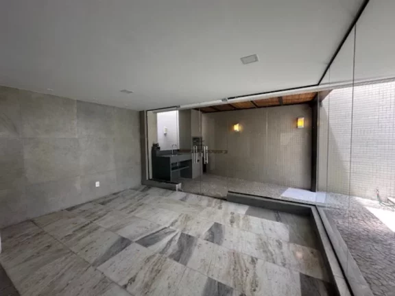 Imagem A 5ª Avenida Selecionou esse espaçoso 4/4, suite, lavabo, 225,48m2 de área privativa com 02 vagas soltas no melhor da Barra: por apenas R$1.200.000,00