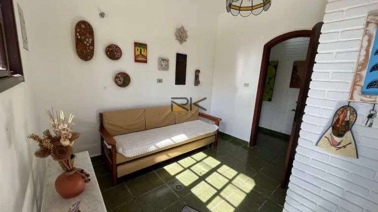 Imagem CASA EM CONDOMINIO FECHADO COM 3 DORMITÓRIOS,2 VAGAS DE GARAGEM,SALA 2 AMBIENTES