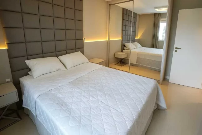 Imagem Apartamento com localização privilegiada! 2 suítes e 1 vaga dupla no Centro de Balneário Camboriú