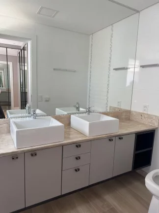 Imagem Apartamento à venda, com 4 quartos, 296m²