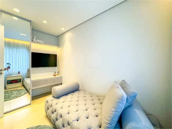 Imagem Apartamento à venda com 3 quartos, sendo 1 suíte, no condomínio rg Identidade Oscar, São Paulo - SP