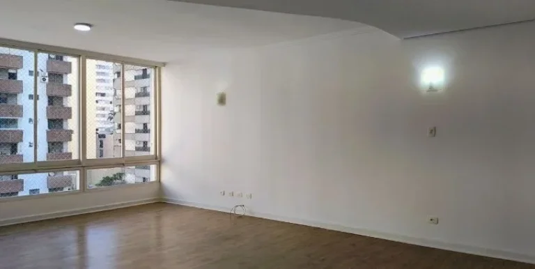 Imagem Apartamento Para Locação 150M², 3Q, 1 Suíte, 2 Banheiros, 1 Vaga, Banheira, Lavabo, Split, Dependência de Serviço, Portaria 24h, Armários Embutidos.