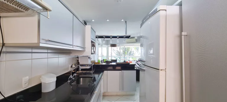 Imagem Apartamento com 3 dormitórios à venda, 108 m por R$ 3.500.000,00 - Riviera