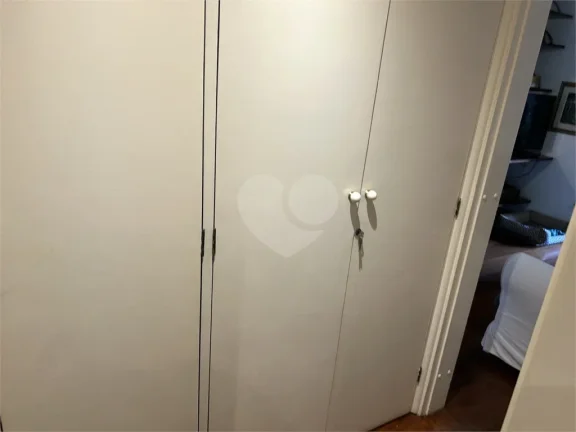 Imagem Apartamento à venda com 4 quartos, sendo 2 suítes, no condomínio La Tour Des Terrasses, São Paulo - SP