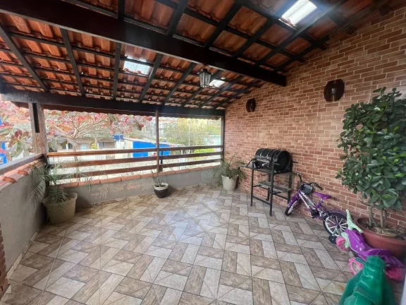 Imagem Sobrado com 3 dormitórios à venda, 215 m² por R$ 549.000,00 - Parque Residencial Marengo - Itaquaquecetuba/SP