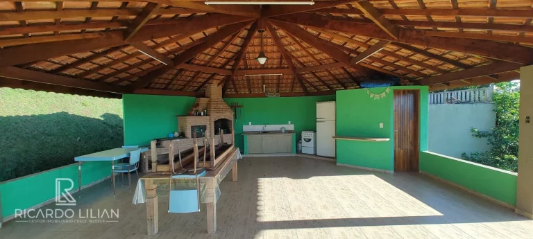Imagem "Espetacular Casa em Condomínio Fechado: 4 Suítes, Área Gourmet, Piscina e Vista Inigualável!"