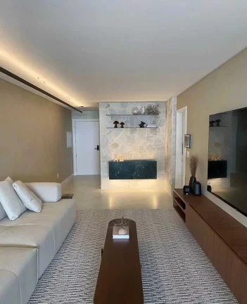 Imagem Apartamento semi mobiliado com 3 suítes e 2 vagas de garagem na Praia Brava em Itajaí