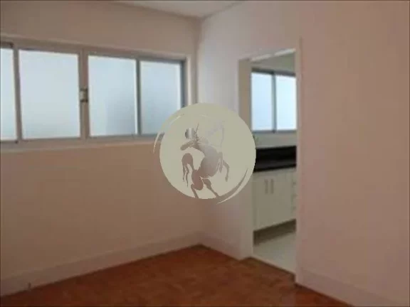 Imagem OPORTUNIDADE AMPLO E TOTALMENTE REFORMADO! O APARTAMENTO ACABA DE PASSAR POR UMA REFORMA COMPLETA, Q...