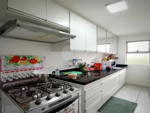 Imagem Apartamento à venda com 2 quartos no condomínio George v, São Paulo - SP