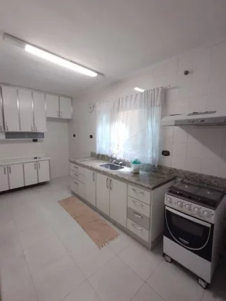 Imagem Casa com 3 dormitórios para alugar, 290 m² por R$ 3.350,00/mês - Parque Marajoara - Santo André/SP