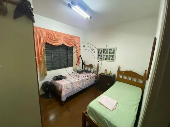 Imagem Casa à venda em Campinas, Parque São Quirino, com 3 quartos, 228m2