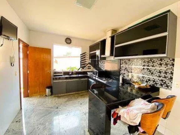 Imagem Casa com 5 dormitórios - Trevo - Belo Horizonte/MG