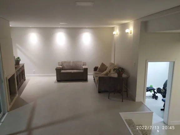 Imagem Casa 4 suítes alto padrão em Condomínio fechado no Bairro João Paulo