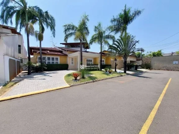 Casa com 5 dormitórios à venda, 670 m² por R$ 1.900.000,00 - Água Branca - Piracicaba/SP