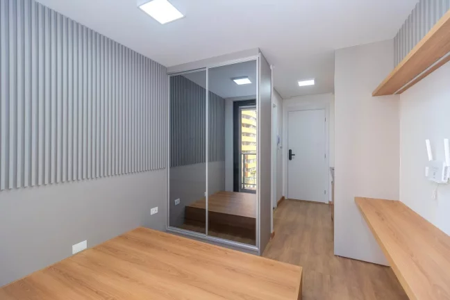 Imagem Apartamento de 1 quarto no bairro Água Verde