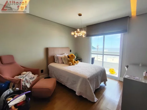 Imagem Luxuoso apartamento à venda em Praia Grande-SP, Canto do Forte: 3 quartos, 3 suítes, 2 salas, 4 banheiros, 3 vagas, 250m².