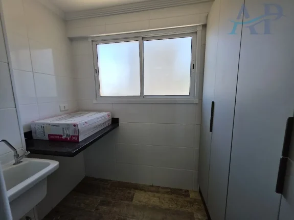 Imagem Apartamento no Canto do Forte em Praia Grande com Planejados e Vista Livre