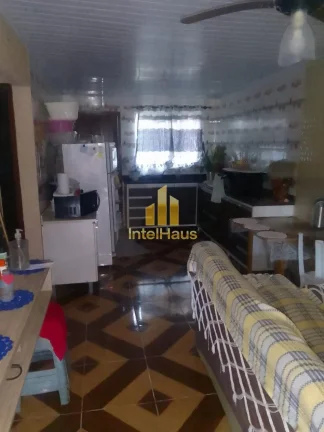 Imagem Em Itapoá, no Balneário Uirapuru, há uma casa com grande potencial para quem busca uma oportunida...