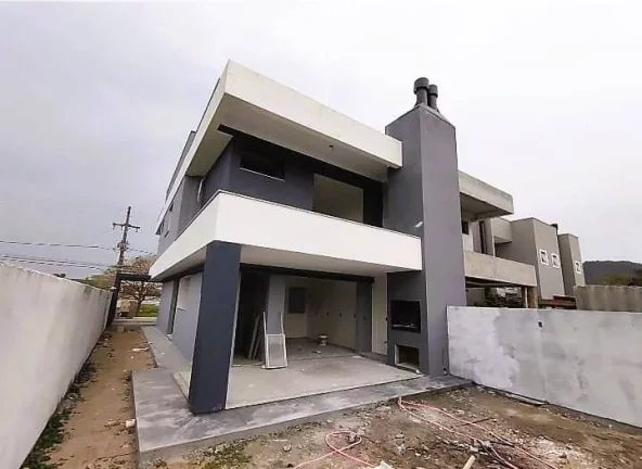 Imagem Casa com 3 quartos, 170 m², à venda por R$ 850.000 São João do Rio Vermelho