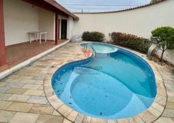 Imagem ...lt;br...gt;Casa alto padr...atilde;o no Bairro Portal das Colinas em Guaratinguet...aacute;. Esse...