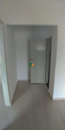 Imagem Casa para Venda em São Roque, Centro (mailasqui), 2 dormitórios, 1 banheiro