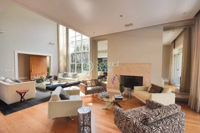 Imagem Excelente casa à venda no Morumbi, próximo ao Colégio Pio XII - Área construída: 500m² - Terre...