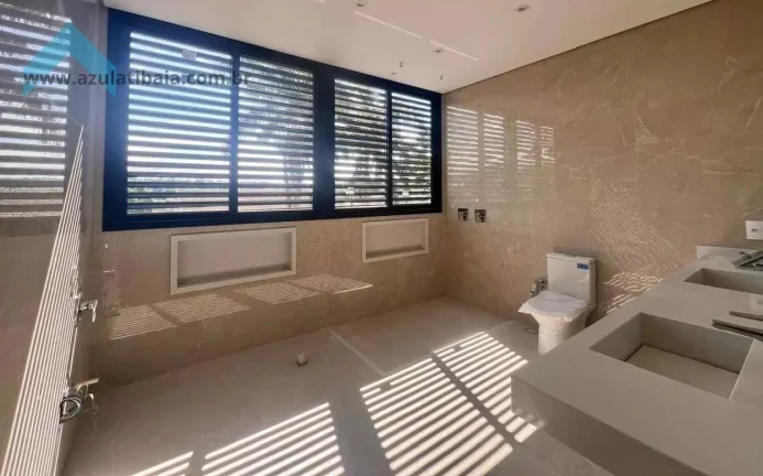 Imagem Casa Nova de Luxo no Condomínio Arco-Íris em Atibaia