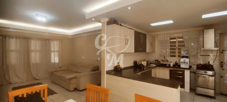 Imagem Casa Térrea no Horto Santo Antonio, Jundiaí