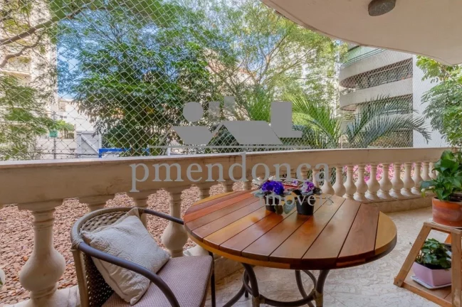 Imagem Apartamento Perdizes com 4 quartos (1 sui­te) e 2 vagas, 220m²