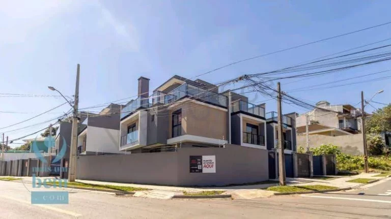 Imagem Belíssimo Sobrado com 3 quartos à venda, 139 m² por R$ 889.000 - Pilarzinho - Curitiba/PR