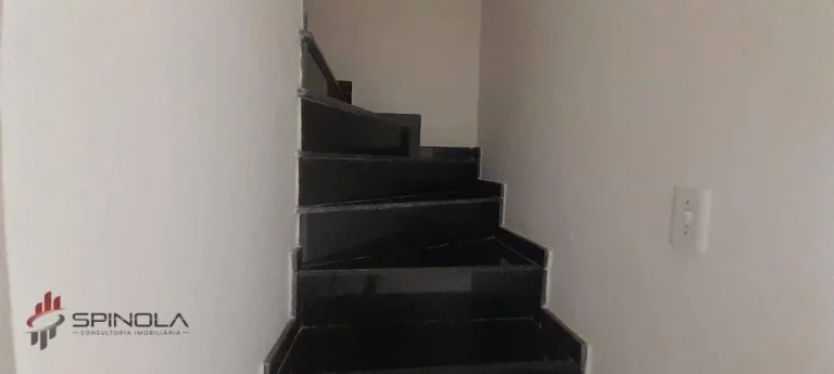 Imagem Sobrado com 2 dormitórios à venda, 78 m² por R$ 450.000,00 - Vila Caiçara - Praia Grande/SP