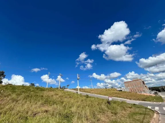 Imagem Lote de Esquina à Venda no Terras Altas — Acesso por Duas Ruas, Ideal para Construção ou Investimento