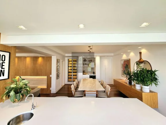 Imagem Reformadíssimo Apartamento com 3 suites 3 vagas Campo Belo