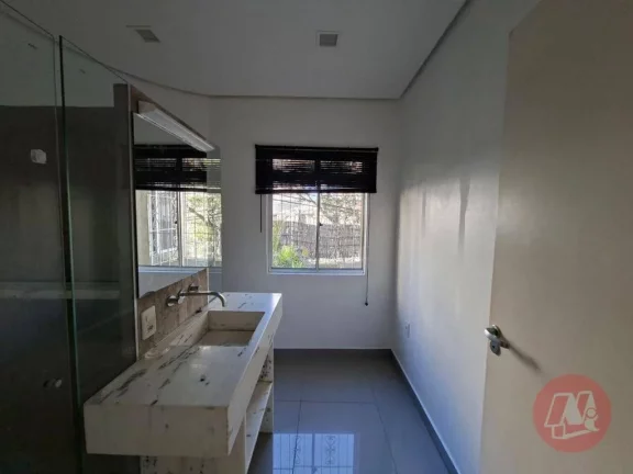 Imagem Casa com 2 dormitórios, 94 m² - venda por R$ 750.000,00 ou aluguel por R$ 4.860,00/mês - Rio Branco - Porto Alegre/RS
