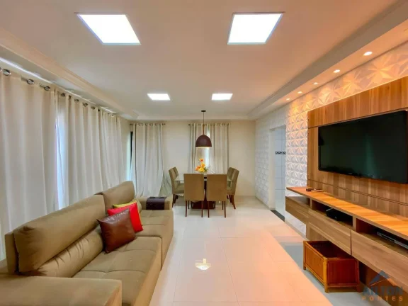 Imagem Casa Duplex com 04 Quartos à Venda de Frente p/ Mar na Praia de Piúma/ES