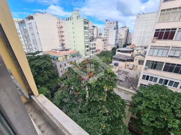Imagem Apartamento de 1 Quarto para Venda em Copacabana com 33 m²
