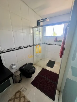 Imagem GH1962

O sobrado possui 

- 3 suítes plenas (sendo 1 com sacada)
- Sala 3 ambientes 
- Cozinha ame...