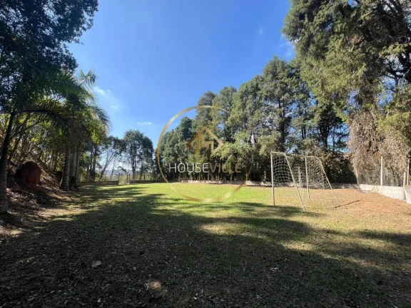 Imagem Chácara em Jacareí, 3 Casas (Sendo 10 Dormitórios), 108.900m².