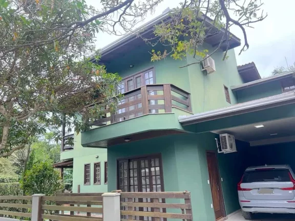 Imagem Casa com 3 dormitórios sendo1 suíte piscina e 2 vagas - Praia de Taquaras, Balneário Camboriú/SC