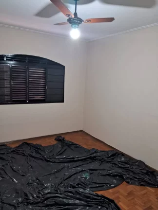 Imagem VENDE-SE CASA COM 03 DORMITORIOS ARAÇATUBA SP