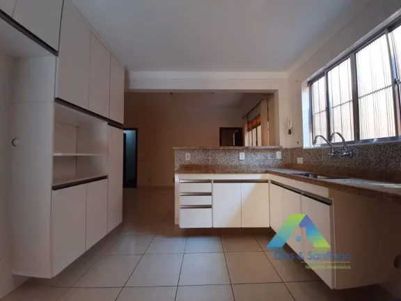 Imagem SANTO ANDRÉ LINDO SOBRADO 236 metros, 3 suítes, 3 vagas, espaço gourmet, edícula ótima localização e valor !!