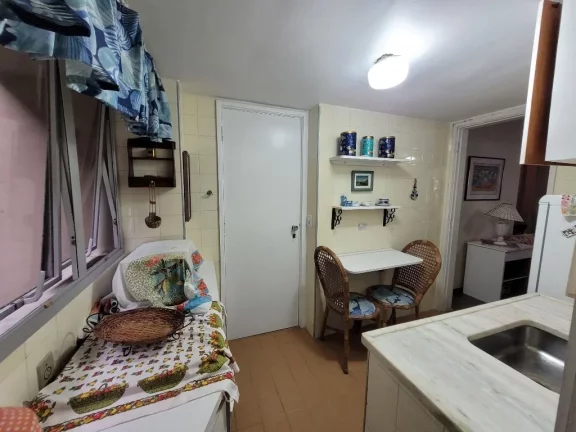Imagem PITANGUEIRAS – FRENTE AO MAR COM MARAVILHOSO VISTA DA PRAIA, COM 60 M² ÚTEIS, 01 VAGA DE GARAGEM NO PRÉDIO, LOCALIZAÇÃO PRIVILEGIADA.