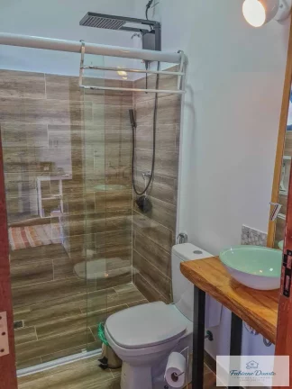 Imagem Casa sobrado bem localizada no Itagua , 02 suítes