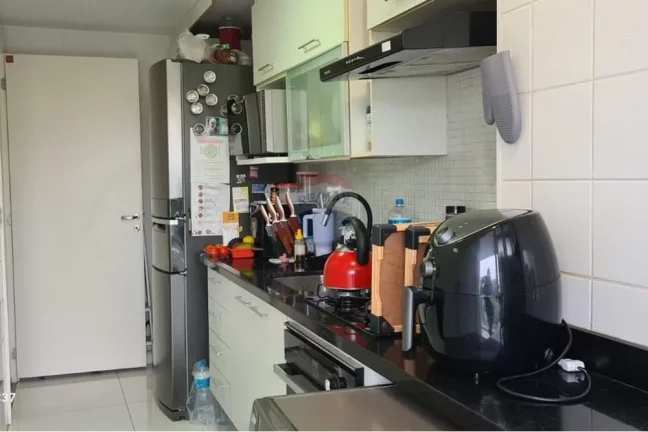 Imagem Apartamento à venda com 2 quartos, 1 suíte com 64 m² em Vila Valqueire-RJ