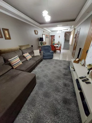 Imagem Sobrado a venda com 3 dorms sendo 1 suíte - Vila Arriete