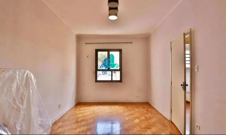 Imagem Grande Oportunidade na Mooca: Casa com 330m2 de Terreno e Estrutura para Residência ou Empresa