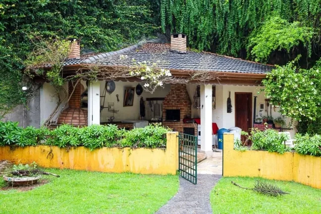 Imagem Cond Granja Viana II (Glebas IV/V) 4 sts. Rústico iluminado e espaçoso!