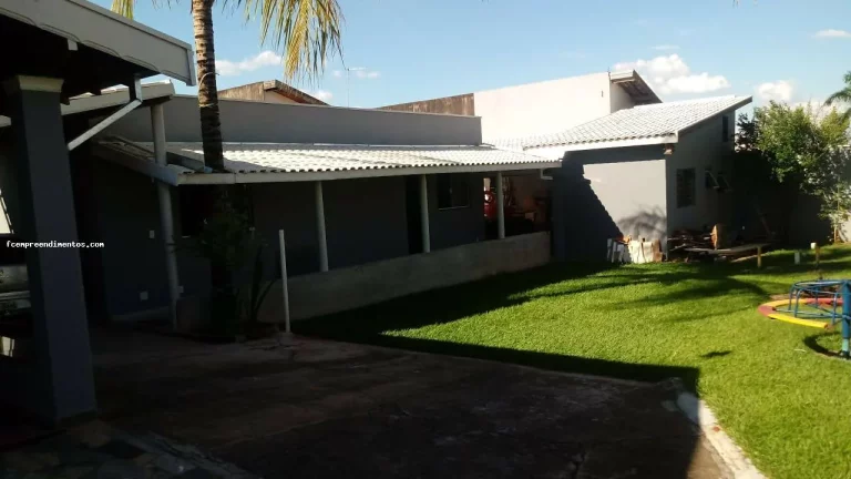 Imagem Chácara para Venda em Limeira, Bairro dos Pires, 3 dormitórios, 2 suítes, 5 banheiros